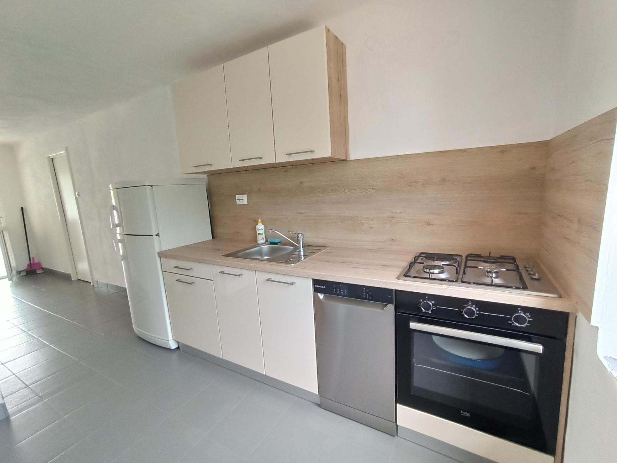 Apartments Sonija Gdinj Екстер'єр фото