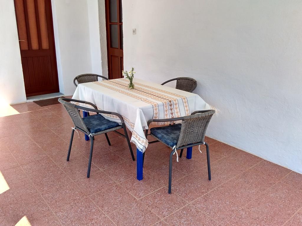 Apartments Sonija Gdinj Екстер'єр фото
