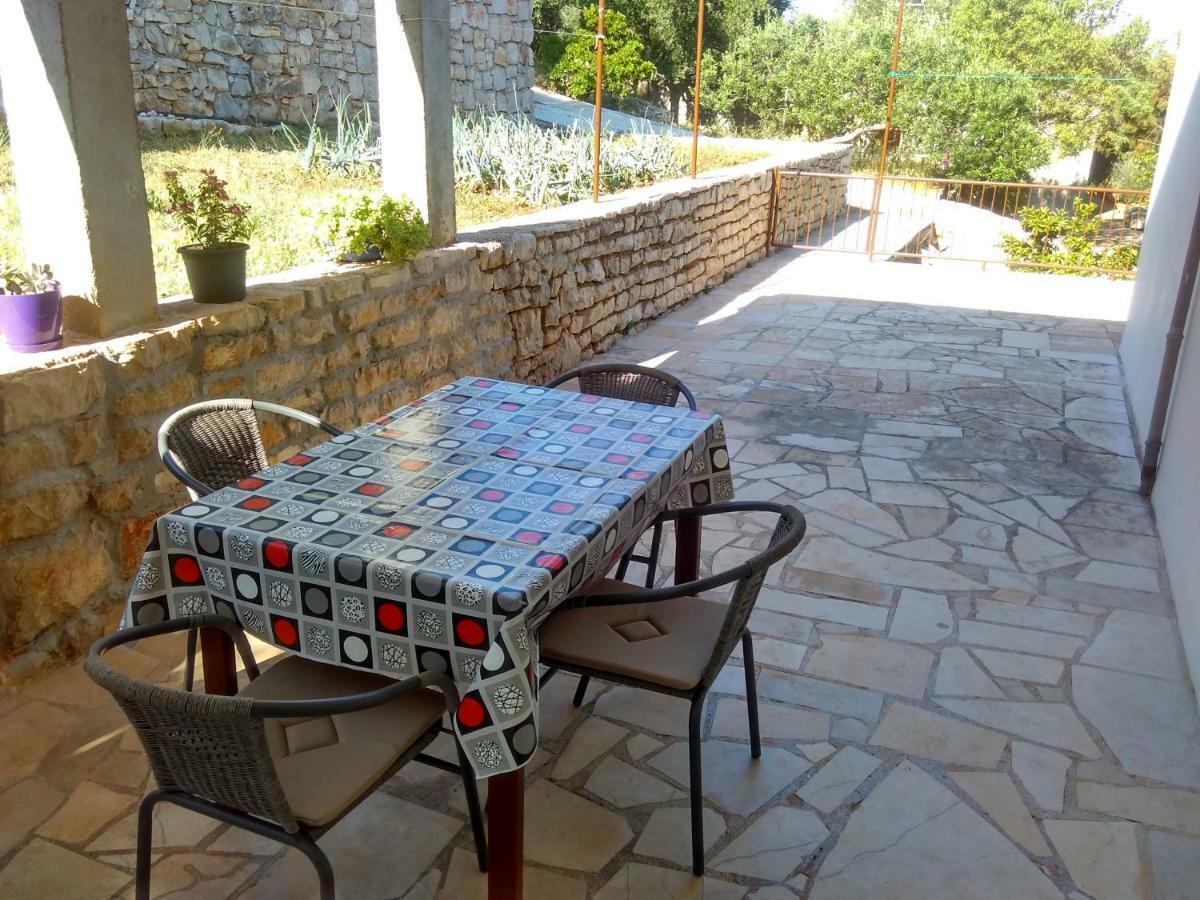Apartments Sonija Gdinj Екстер'єр фото